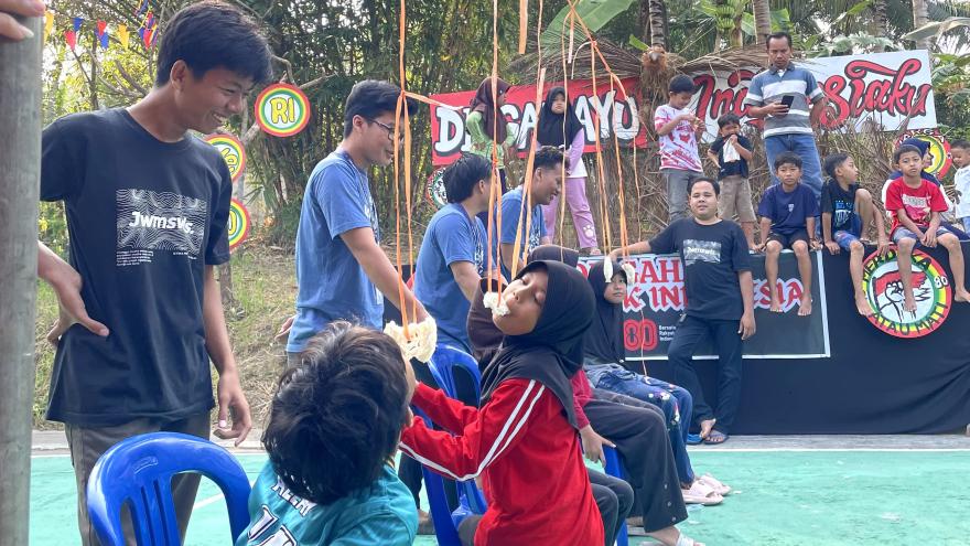 Kolaborasi KKN UNISA Bersama Muda-Mudi RT 014 Mememeriahkan Kegiatan Kemerdekaan di Karangtengah Lor